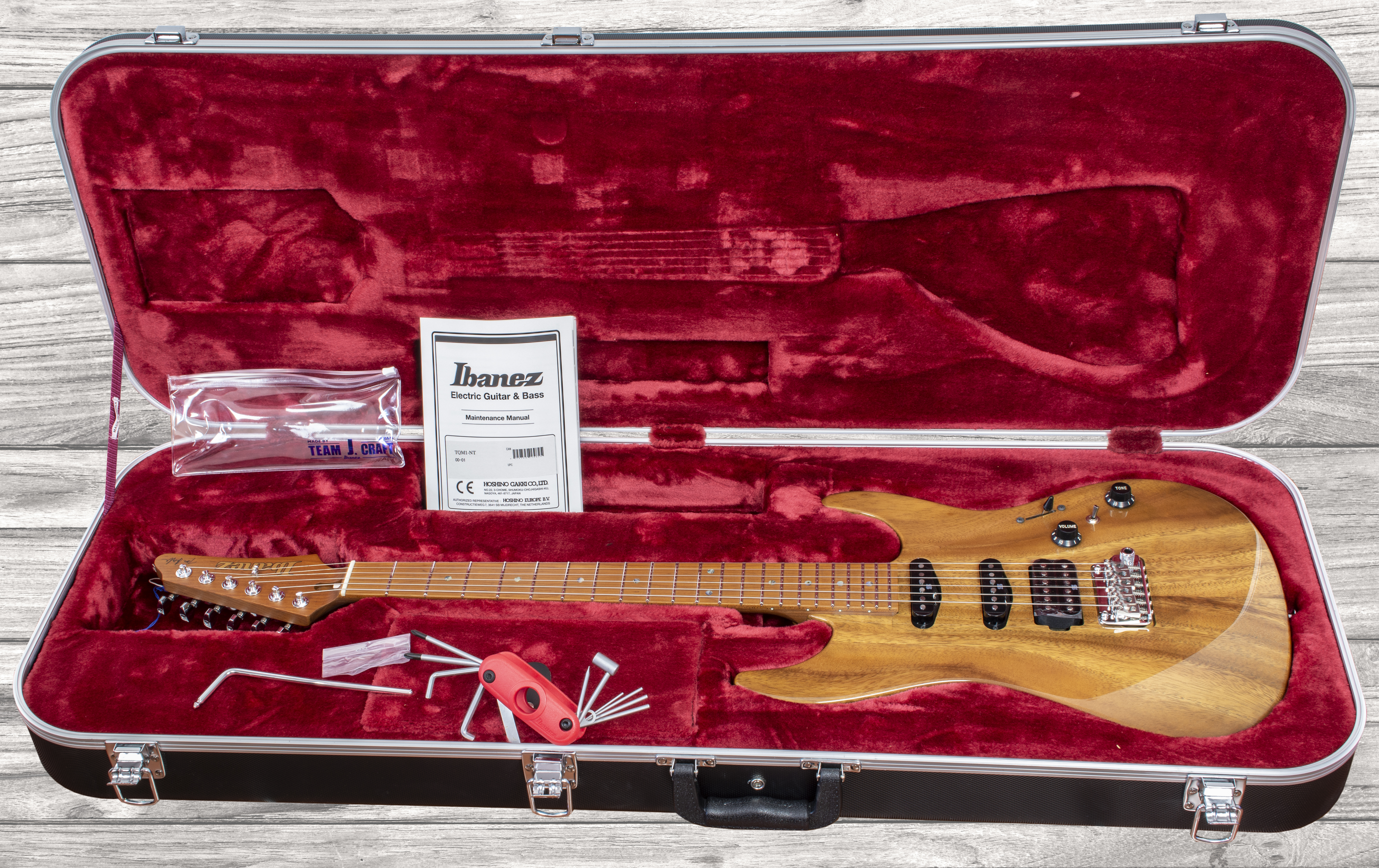 ibanez-tom-quayle-tqm1-nt-natural_5eb2b3759d3f2.jpg