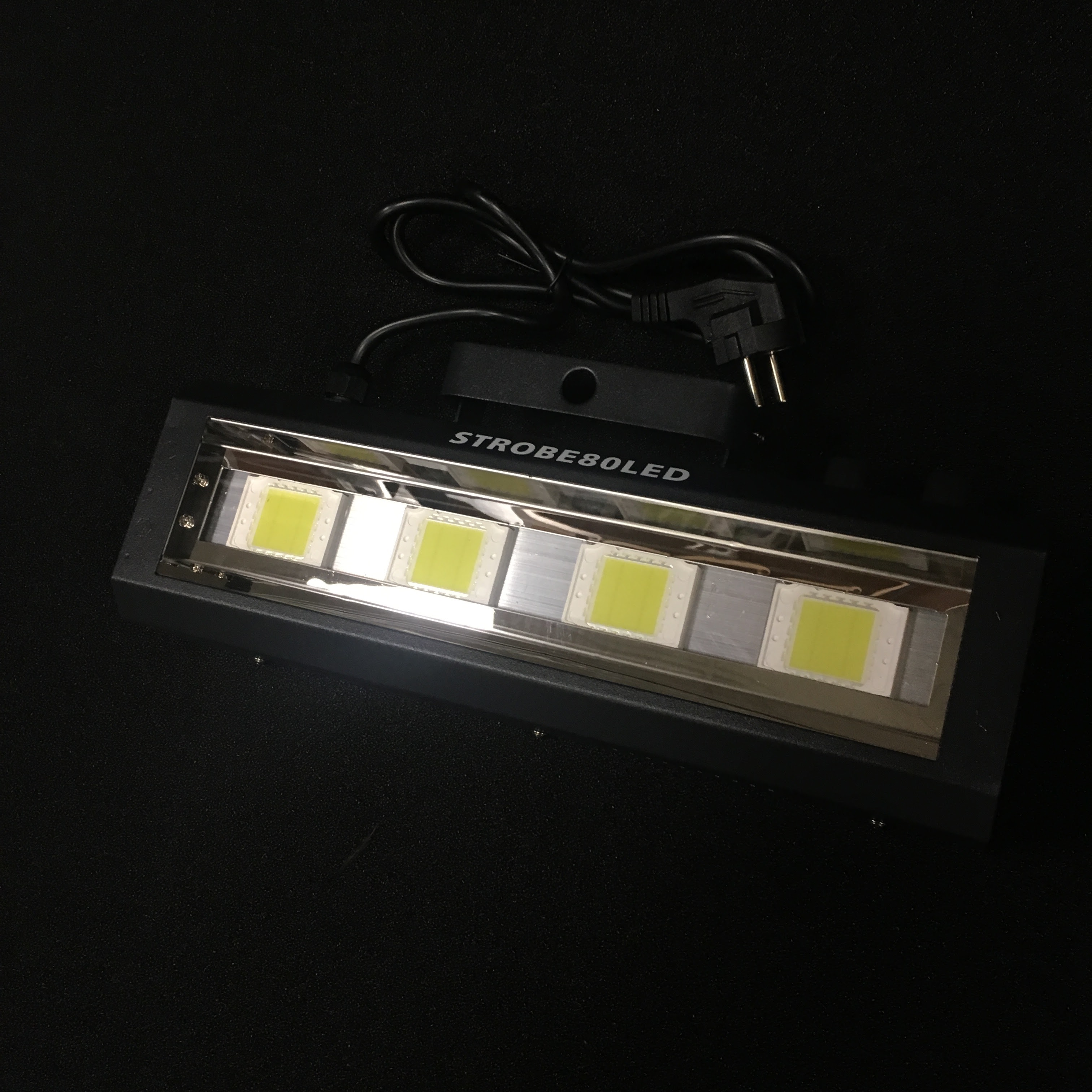 ibiza-light-strobe80led_6176b858af11d.jpg