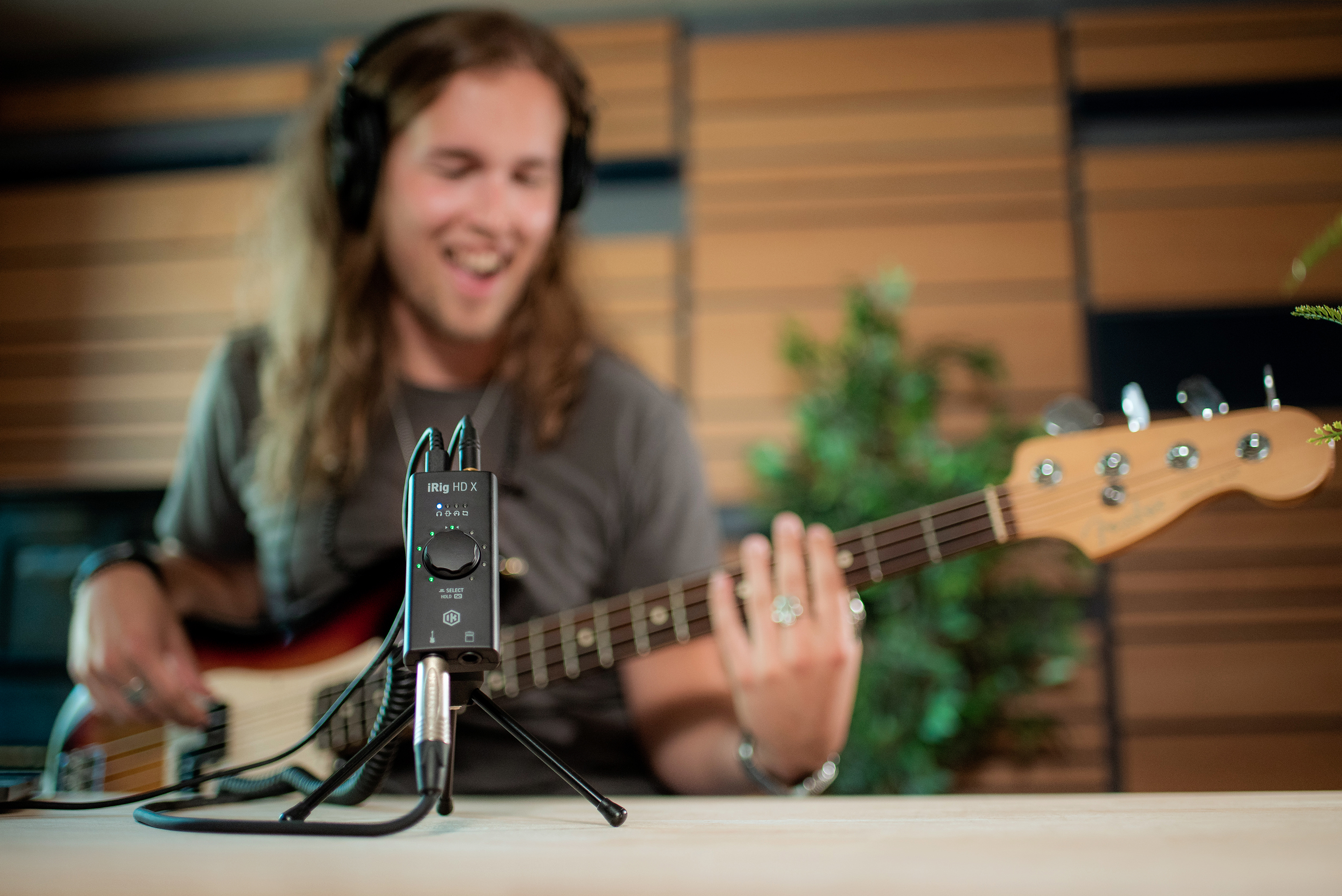 ik-multimedia-irig-hd-x_67bdeef97bbc1.jpg