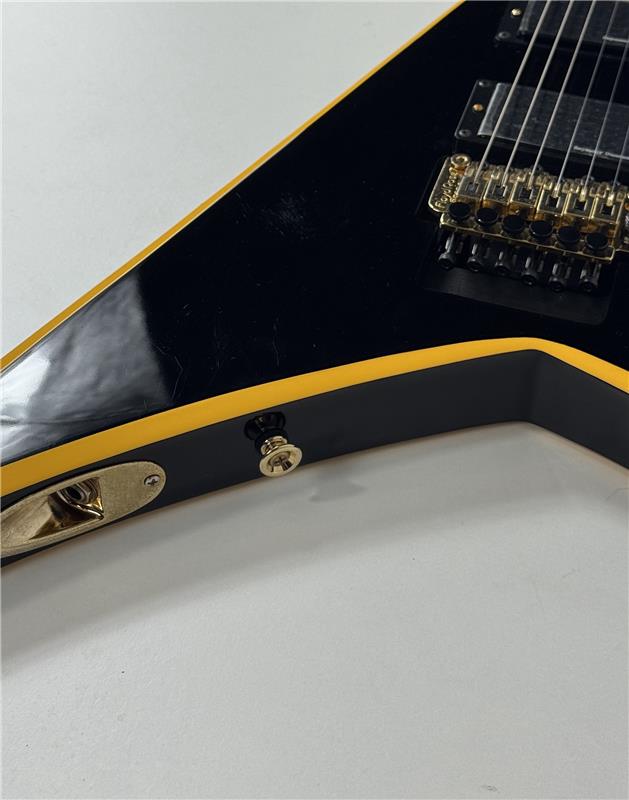 jackson-rrx24-black-w-yellow-bevels-b-stock_681109fde3a16.jpg
