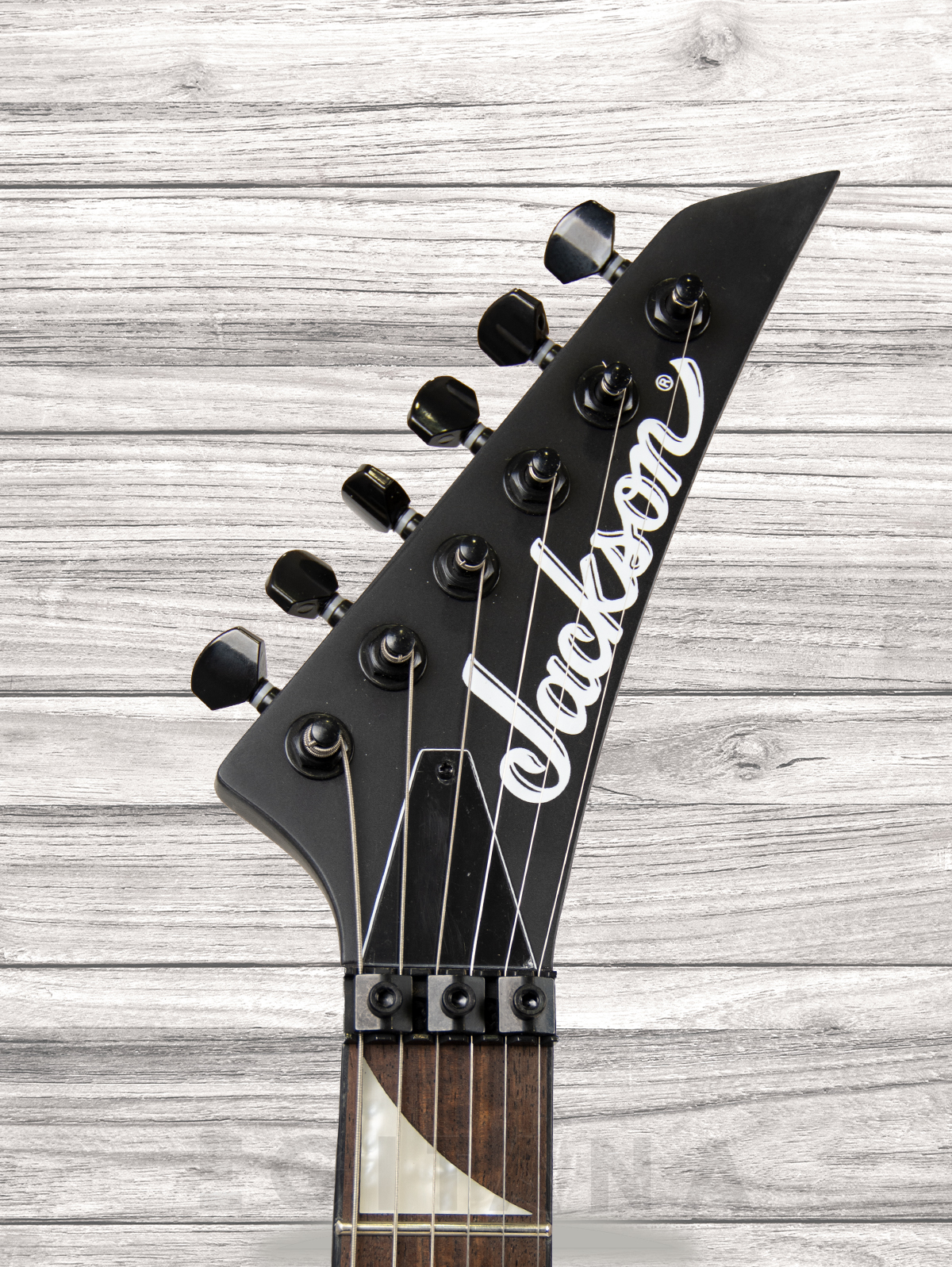 jackson-series-king-v-kvxmg-lrl-gloss-black_6092bd8366dfc.jpg