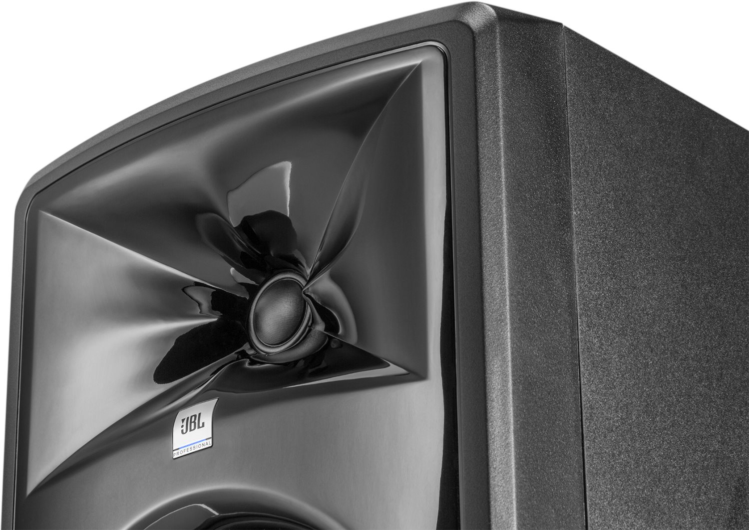 jbl-308p-mkii_5baa447a19218.jpg