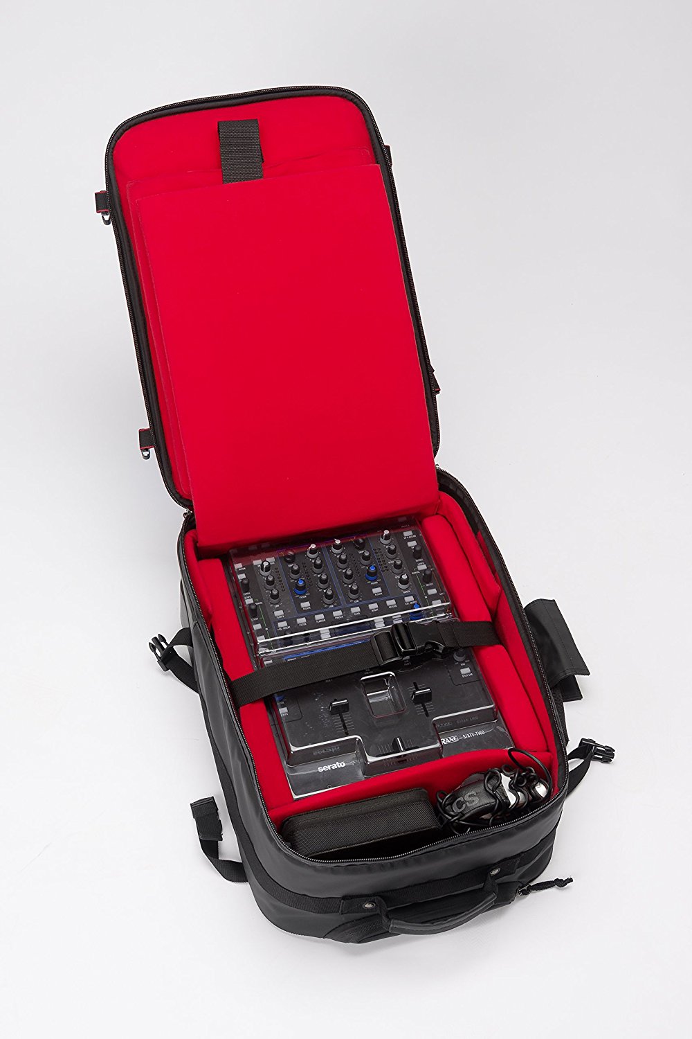 magma-riot-carry-on-trolley_595f59e77ea93.jpg