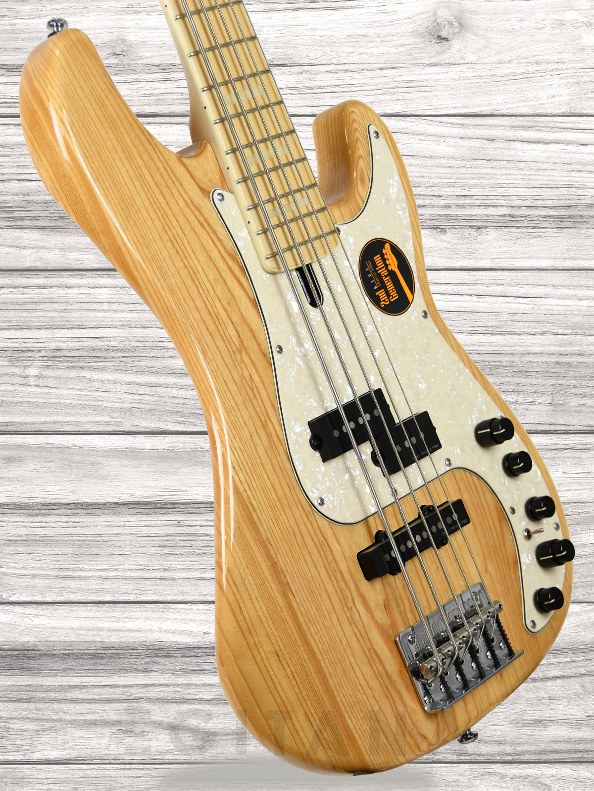 marcus-miller-p7-swamp-ash-5-natural-2nd-gen_60e5b1eb67557.jpg