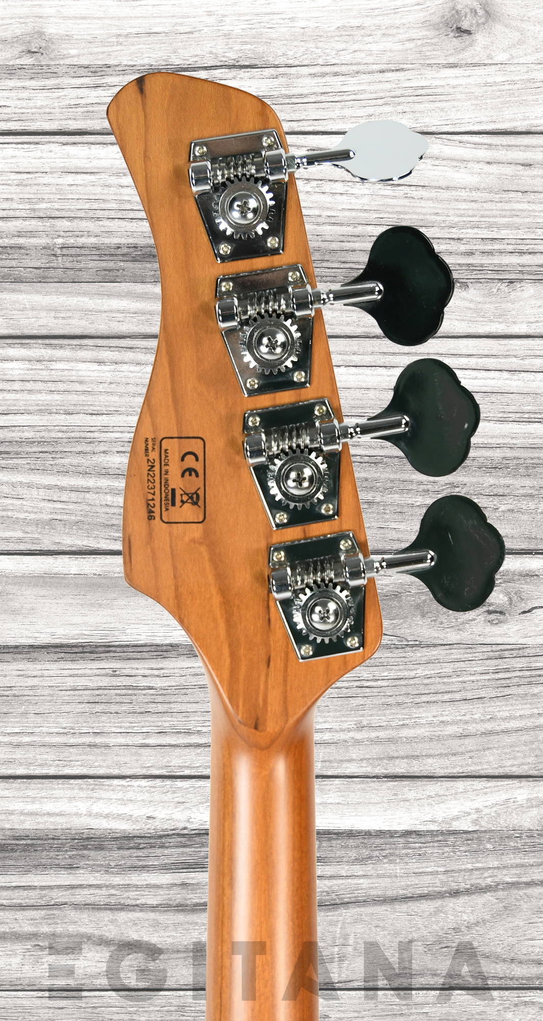 marcus-miller-v8-4-ts_636394dc7d572.jpg