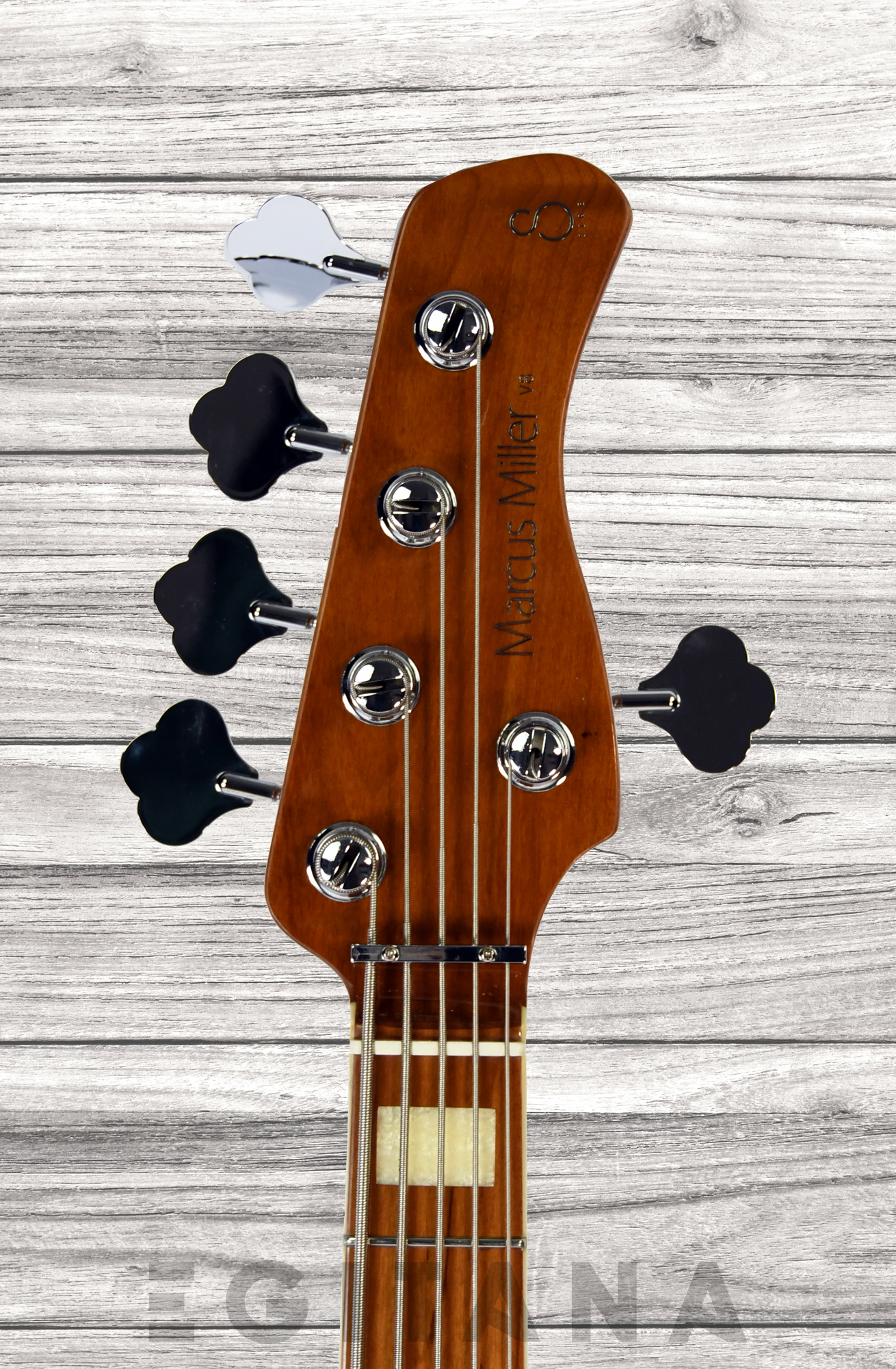 marcus-miller-v8-5-ts_6363a0037dc83.jpg