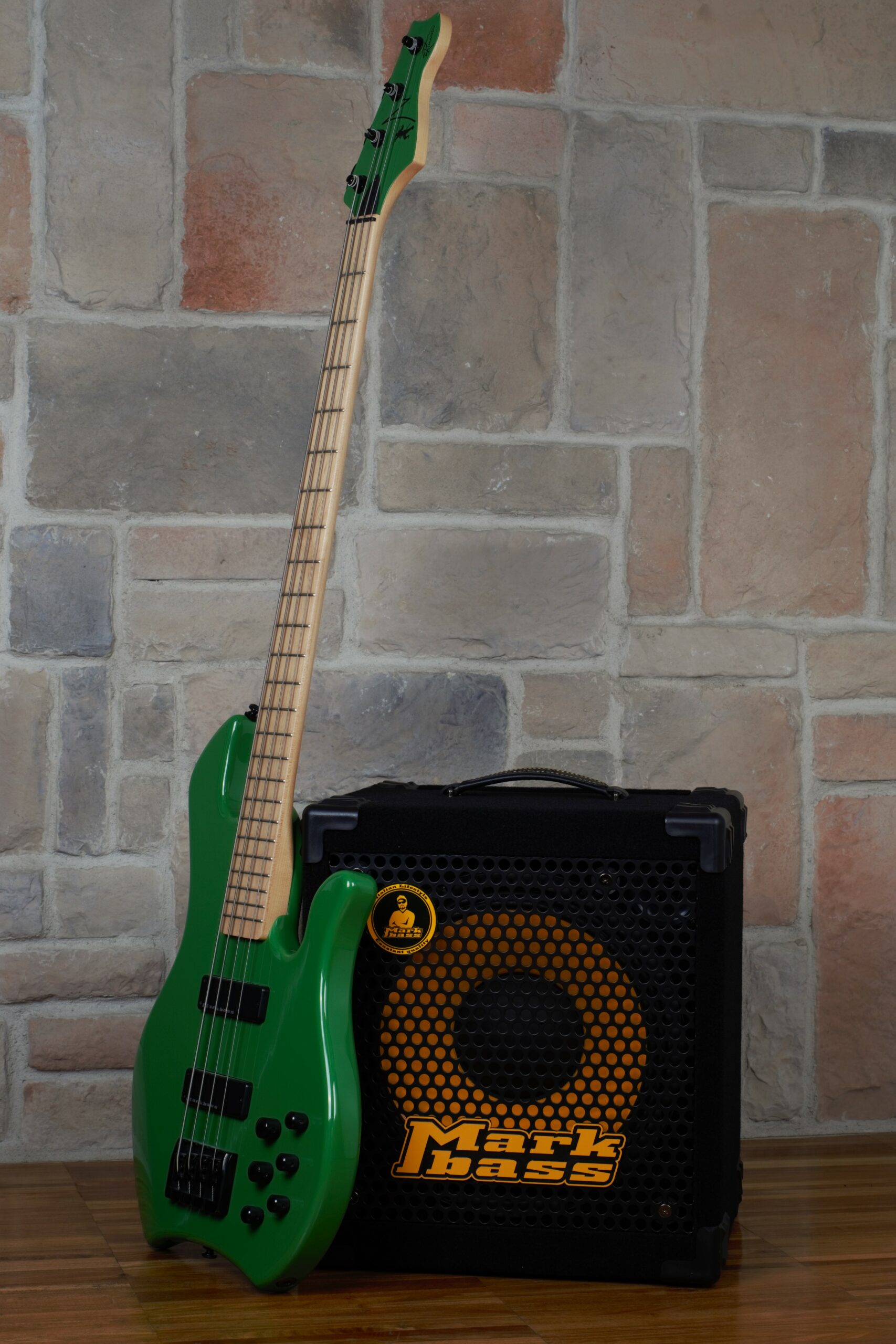 markbass-mini-cmd-121p-bcombo-transistor-500w-para-baixo-b_69846508e5b94.jpg