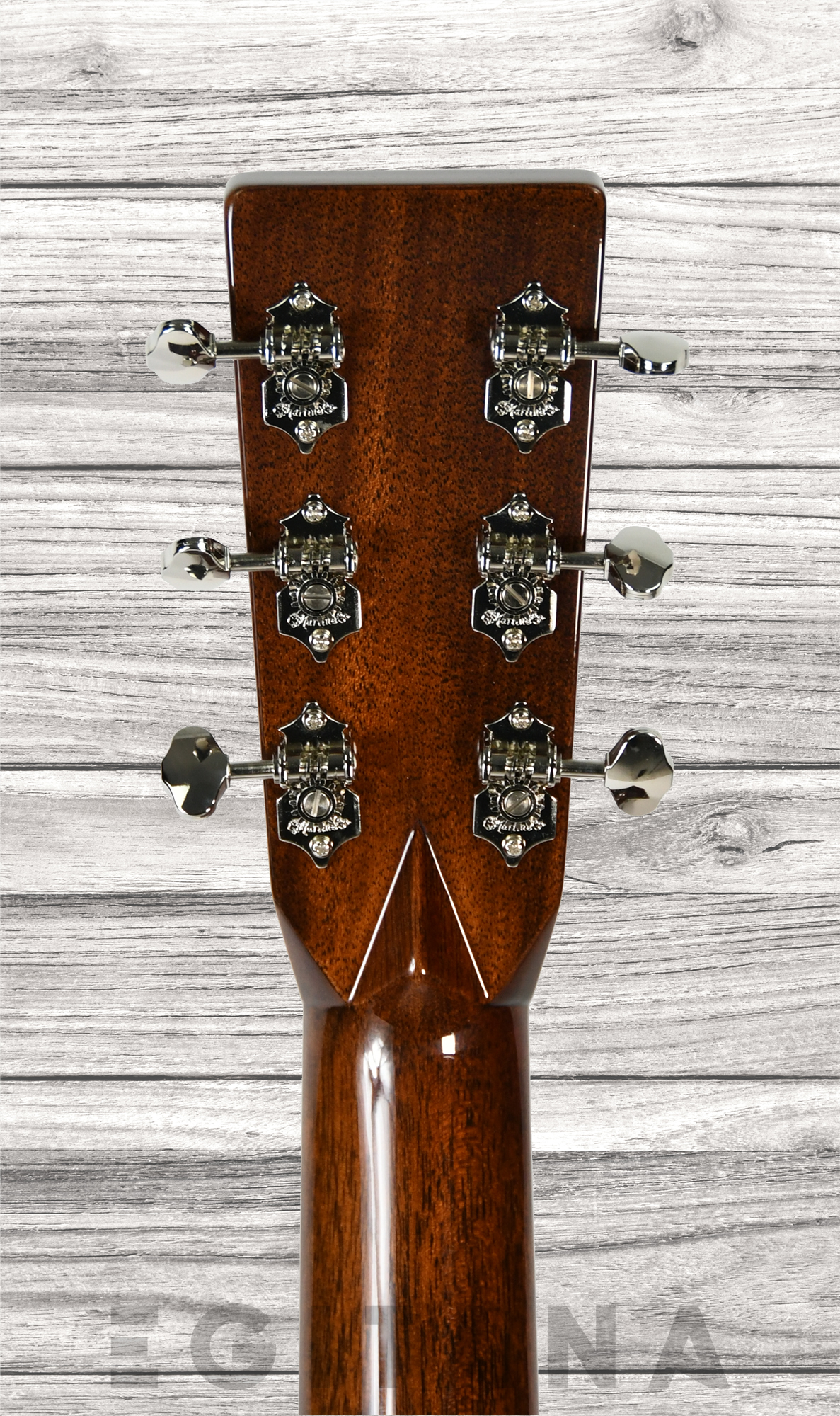 martin-000-28ec-eric-clapton-natural-com-estojo_6362842c2eb2b.jpg