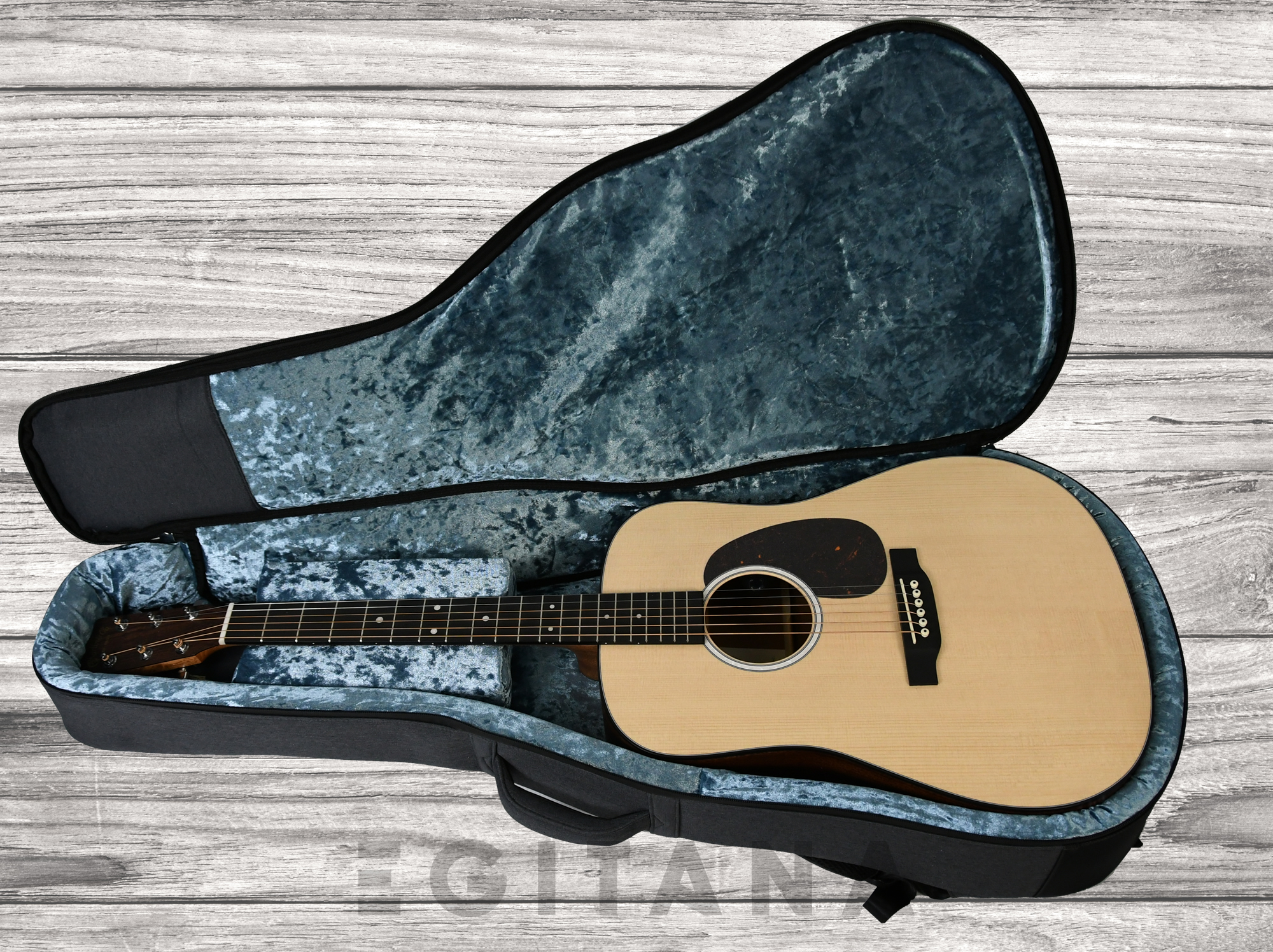 martin-dreadnought-10-a-e-road-series-abeto-sitka-sapele_637b7512befdb.jpg