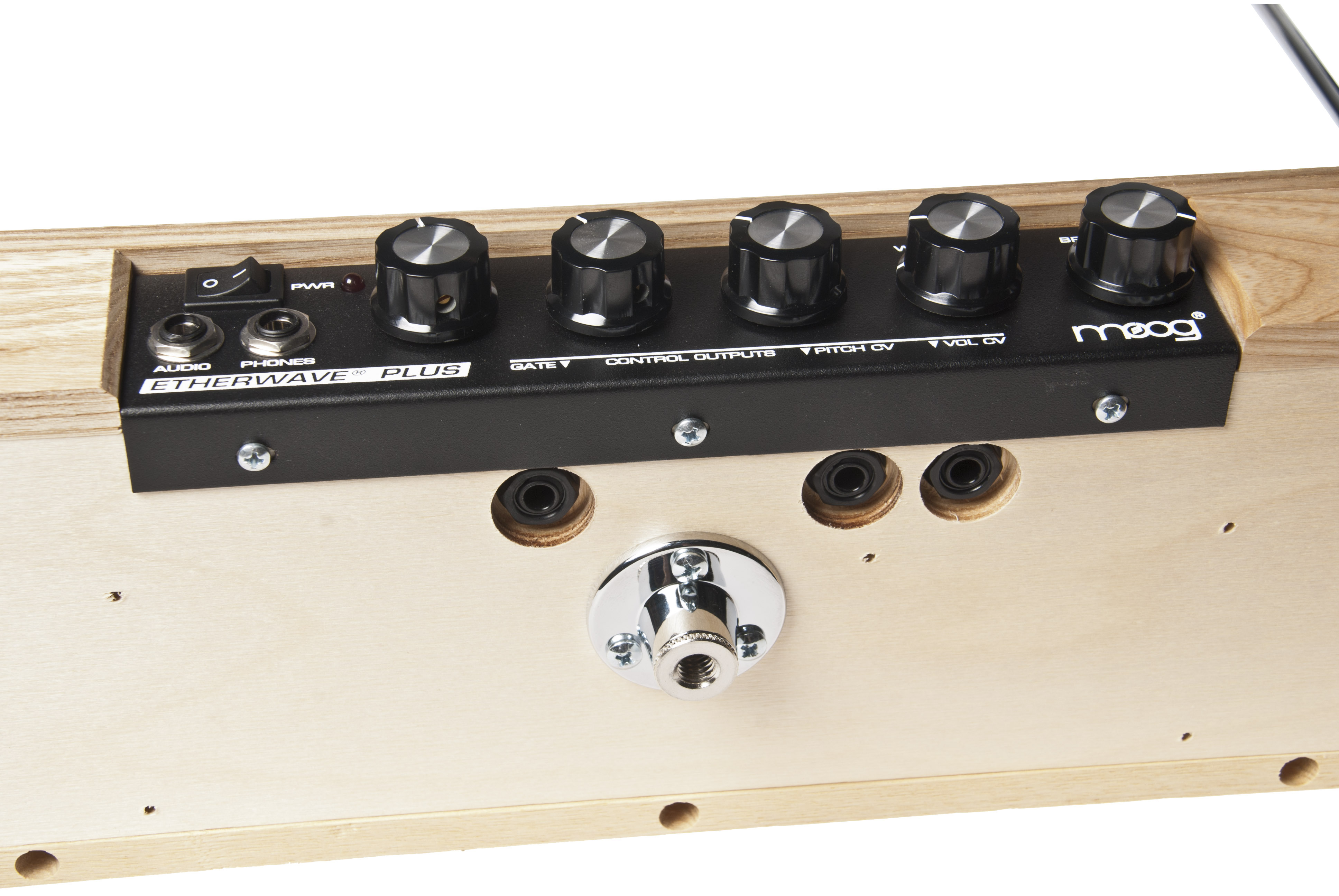 moog-etherwave-theremin-plus_5bc5ae1364dd7.jpg