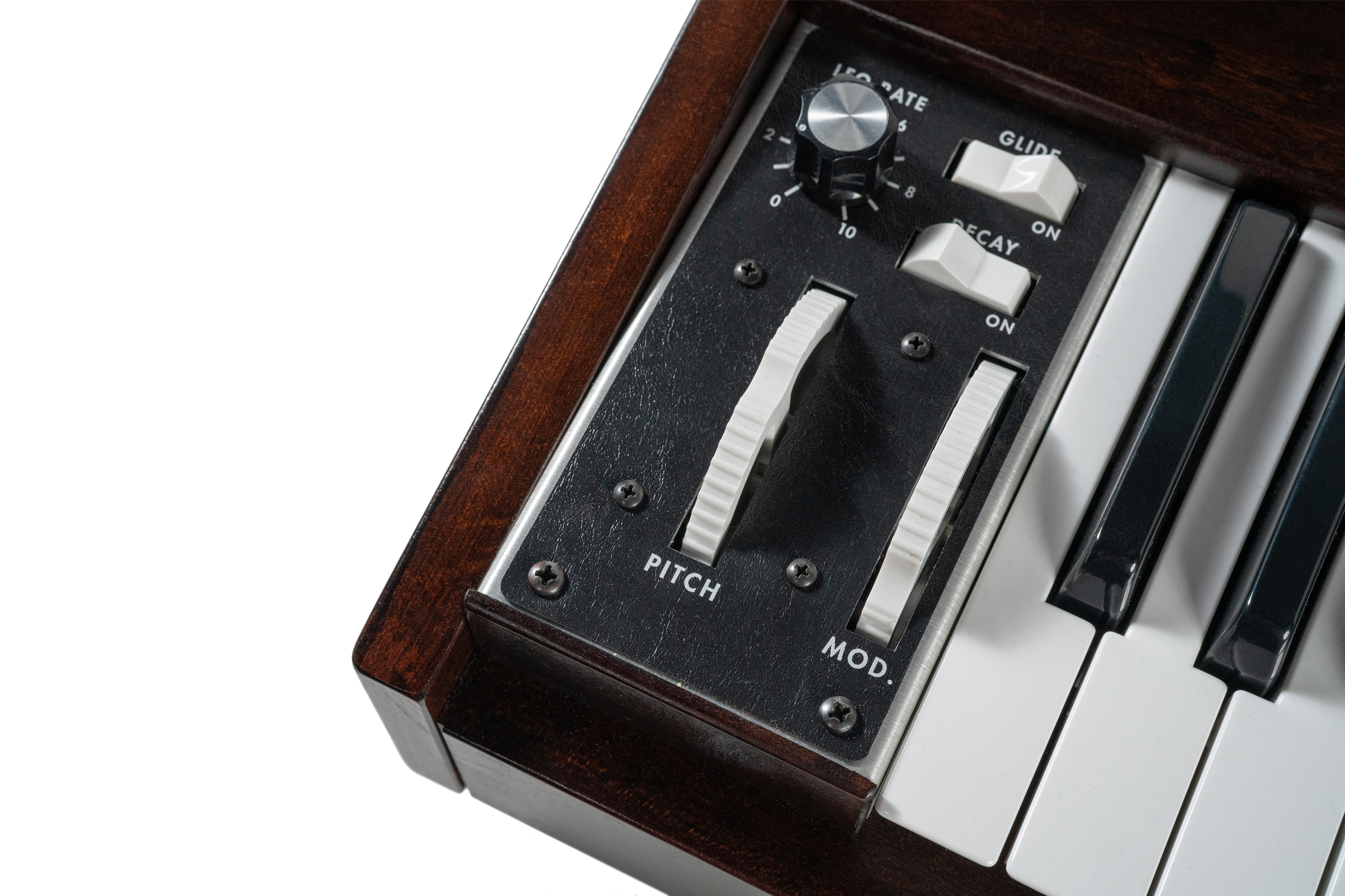 moog-minimoog-model-d-2022_662251199ead6.jpg