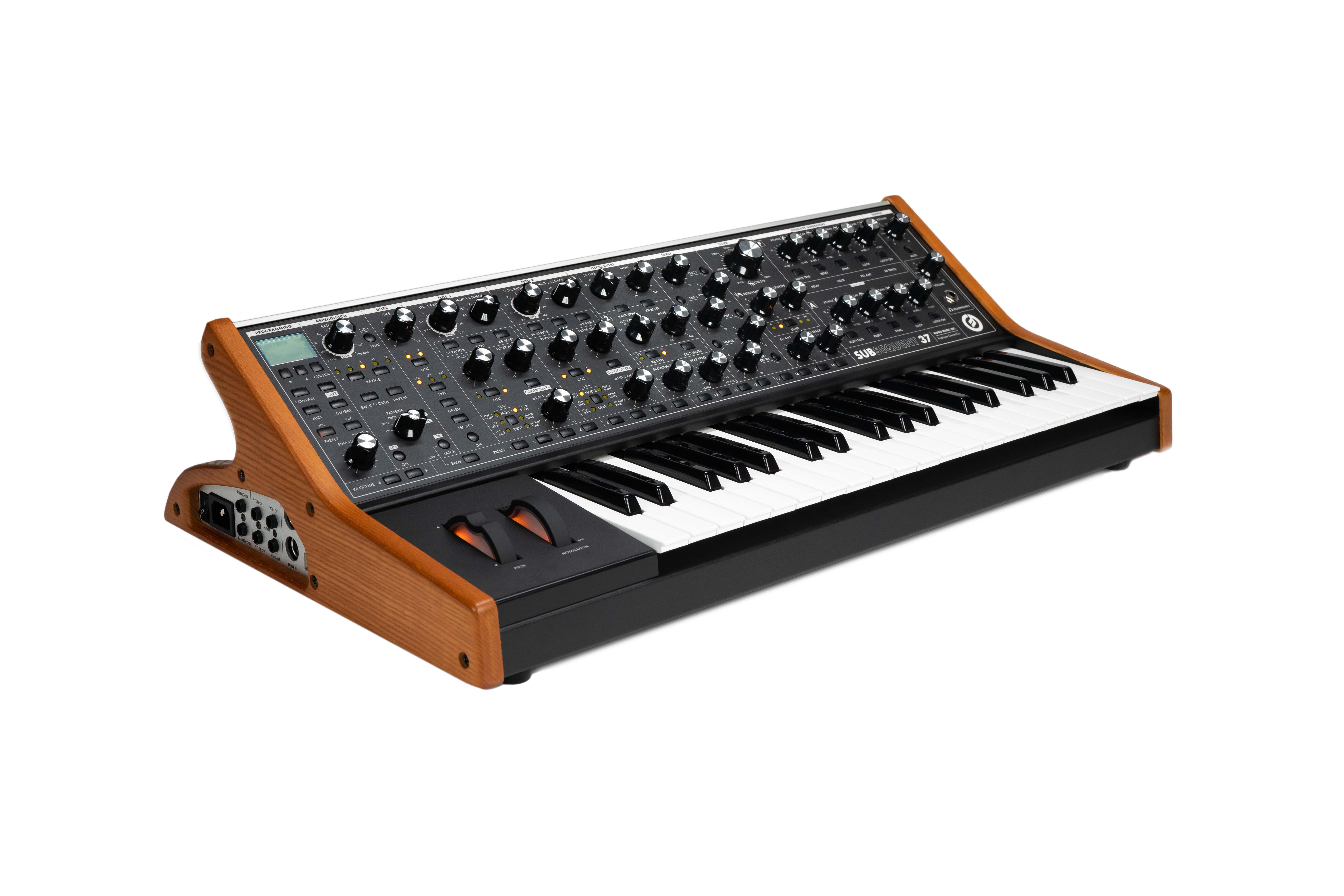 moog-subsequent-37_662243e058612.jpg
