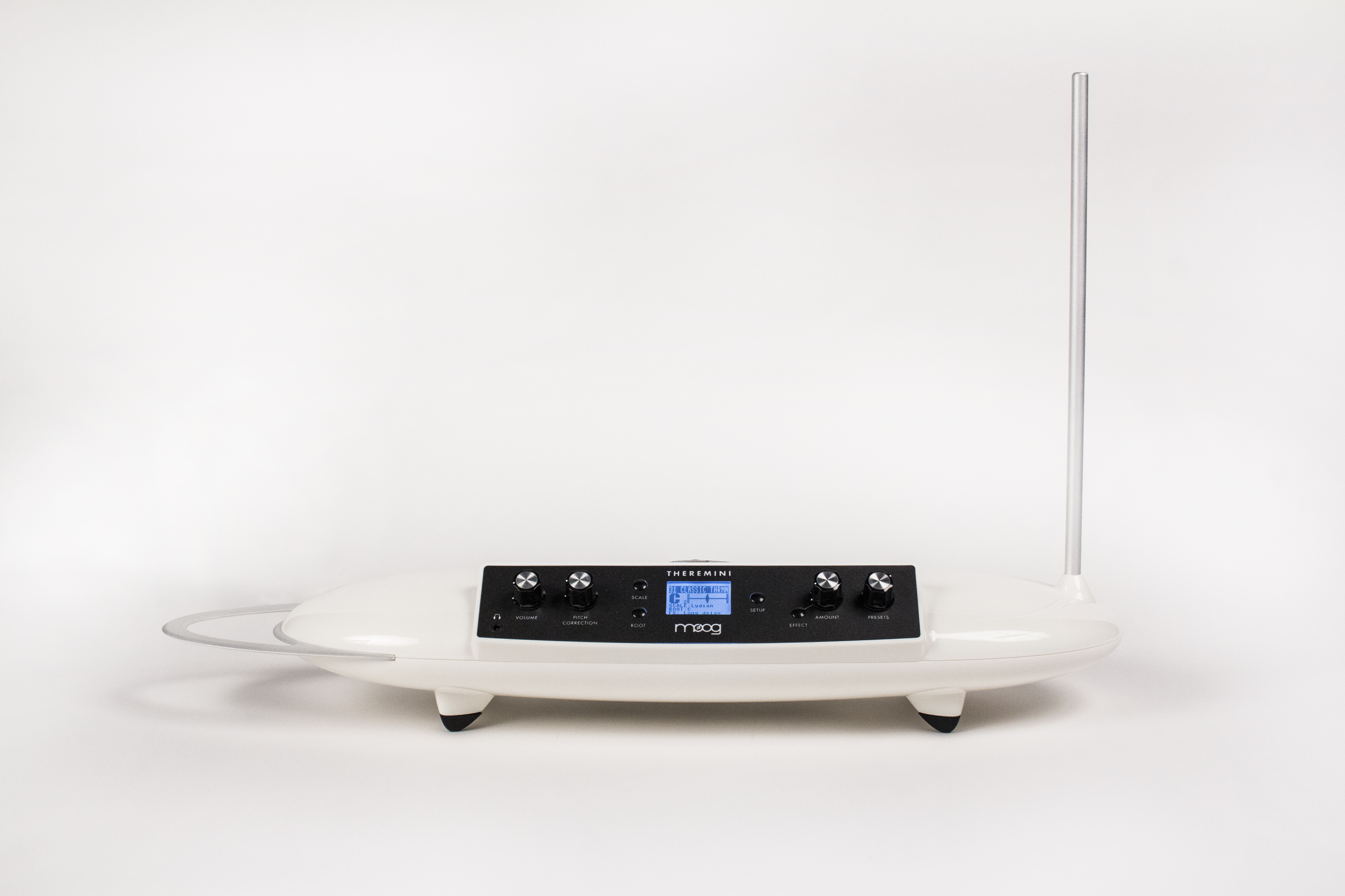 moog-theremini_66223c9eaa5c9.jpg