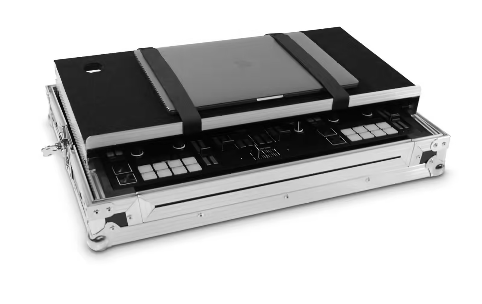 native-instruments-traktor-kontrol-s4-mk3-case_688cc58d4bb8a.jpg