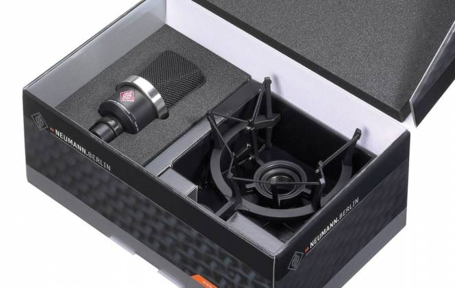 neumann-tlm-102-studio-set-black_604ba67325713.jpg
